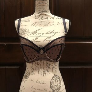 Victoria’s Secret Bra 34DD